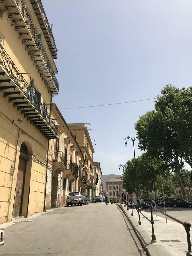 Residenza Del Castillo Palermo Bed & Breakfast